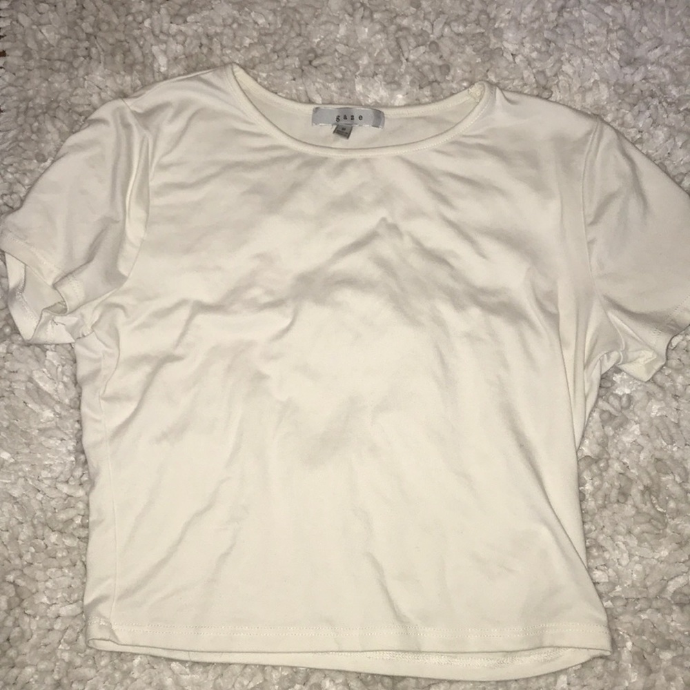 White crop t shirt